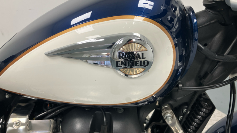 Royal Enfield Super Meteor 650 Top (23MY)